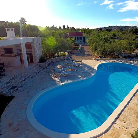 Hacienda Lucio Villa *