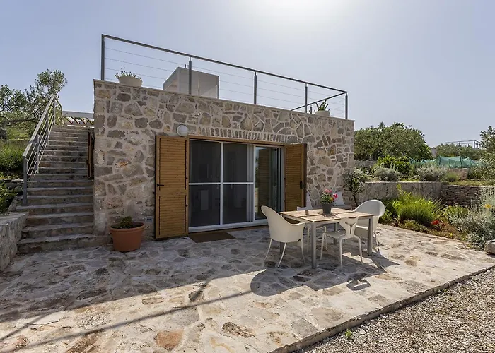Hacienda Lucio Villa Grohote